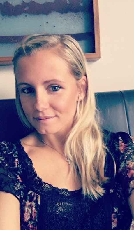 Julia Simic best star picture