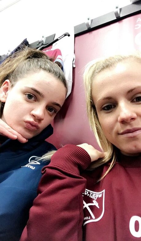 Julia Simic model high quality galleries