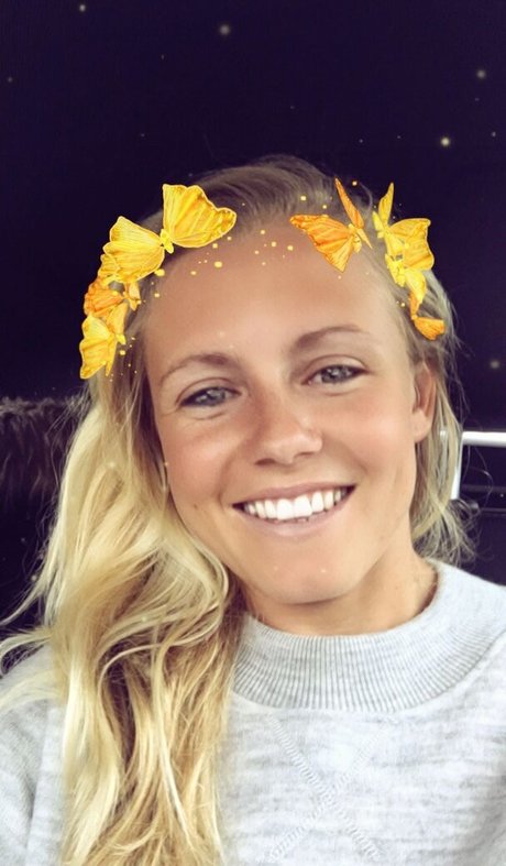 Julia Simic star xxx pic