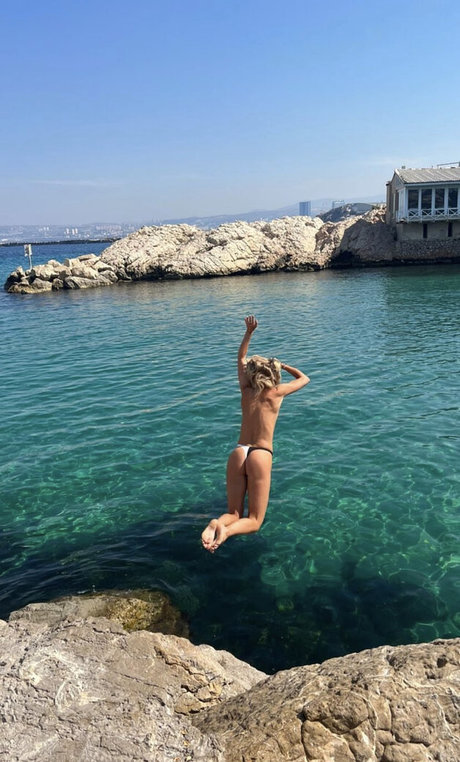 Ellie Rowsell pornographic model photos