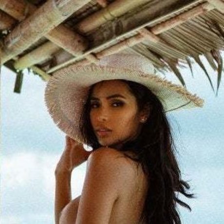 Angela Castellanos exclusive model images