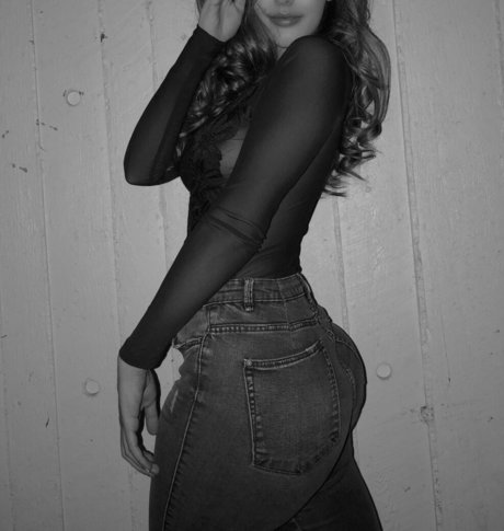 tonaughty21 star nudes picture