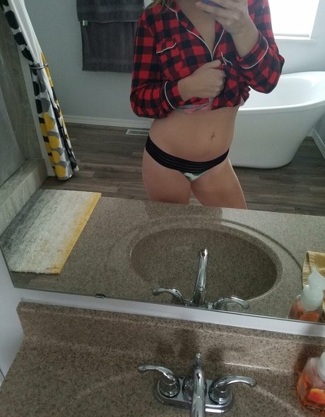 fitness naked onlyfans pornographic image