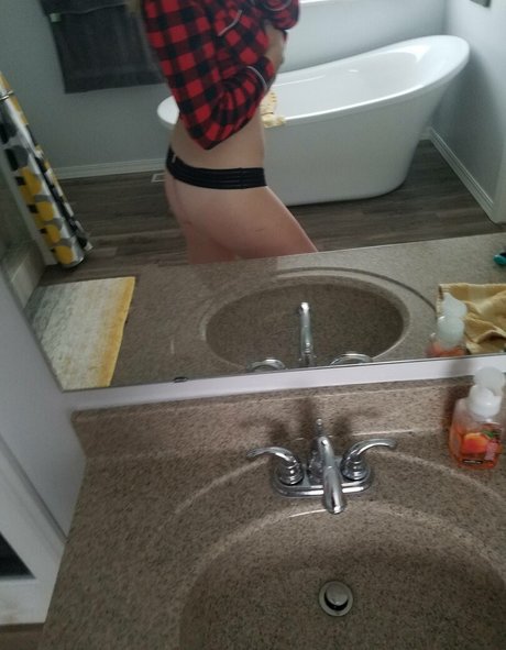 Grabymyneckk xxx star galleries