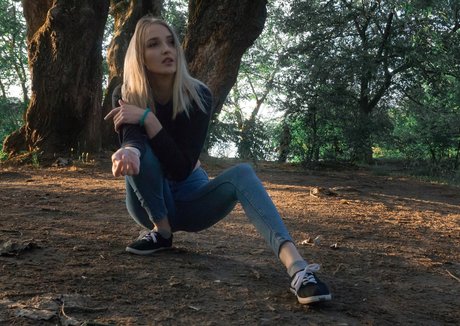 latina feet onlyfans sexy photo