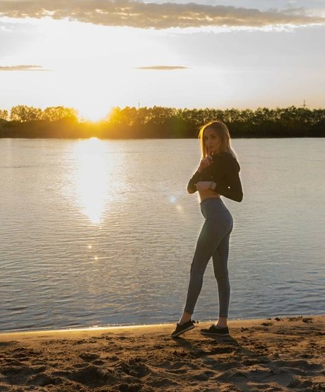 Xxlika free star image