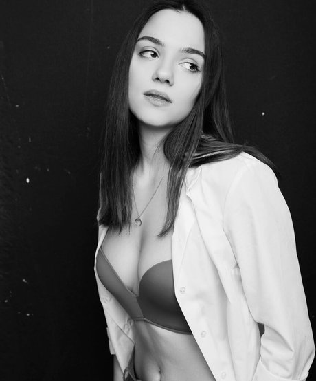 Evgenia Medvedeva pornstar sex img