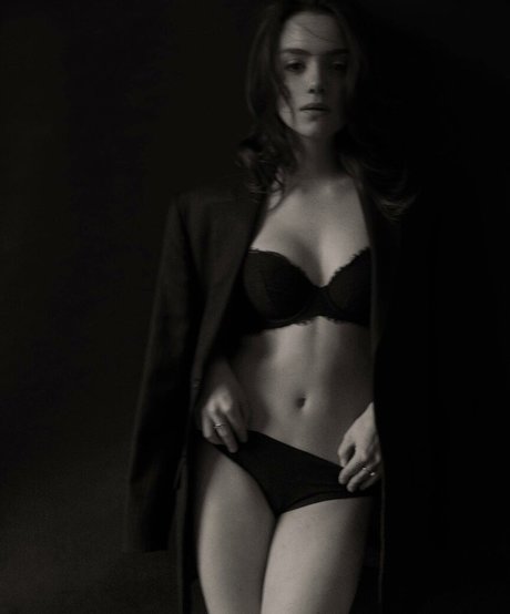 Evgenia Medvedeva art actress pics