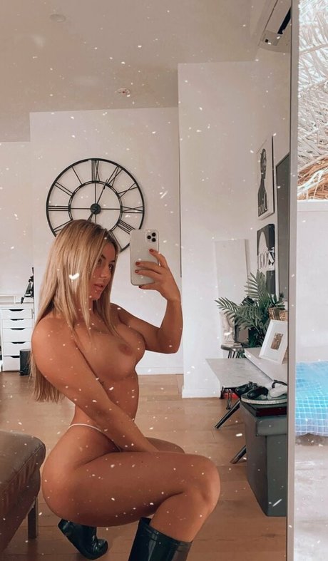 Lucie j porn star pictures