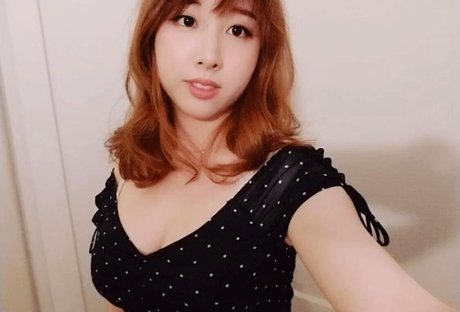 Starsmitten Celine nudes star archive