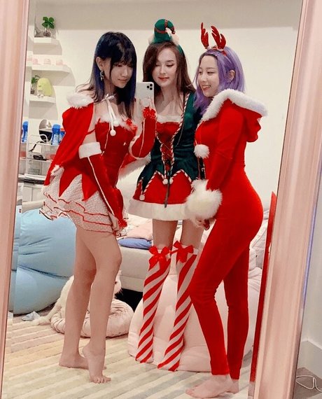 Starsmitten Celine model high quality galleries