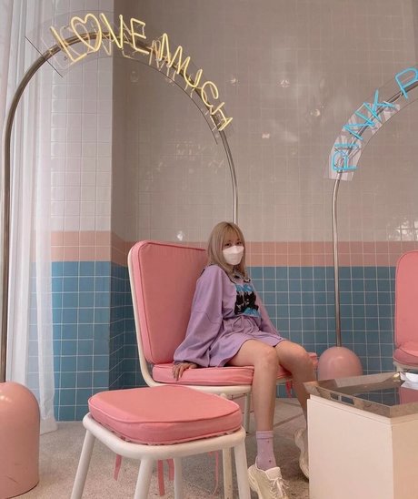 Starsmitten Celine pornstar nude image