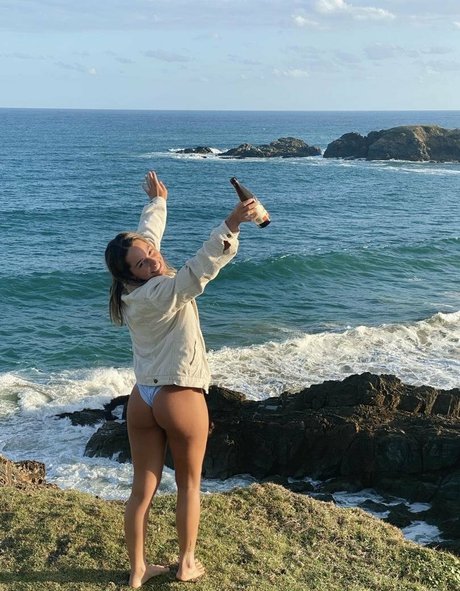 natalie m brookes pornstar naked photo