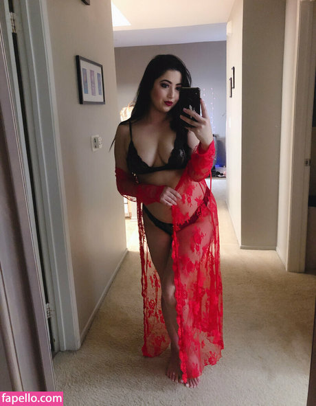 MarissaSoDope star porn pictures