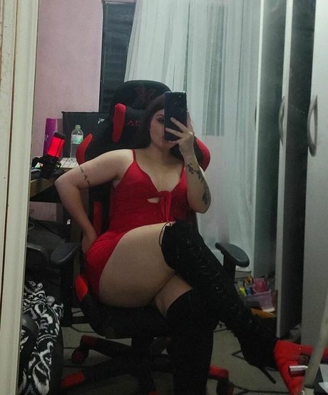 Hellen Silveira nudes model photo