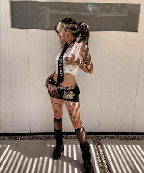 CrayCraysounds star nudes photos