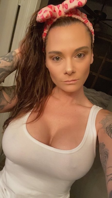 chroniclesofatiredassmom star xxx pictures