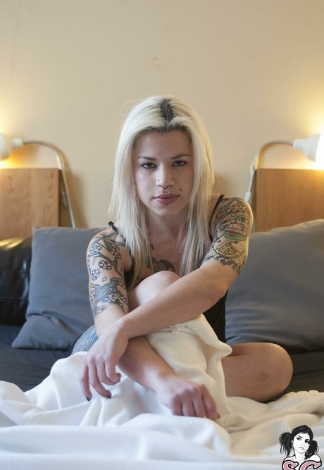 Adaga sg sexy model images