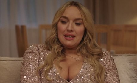 Joy McAvoy model erotic photo