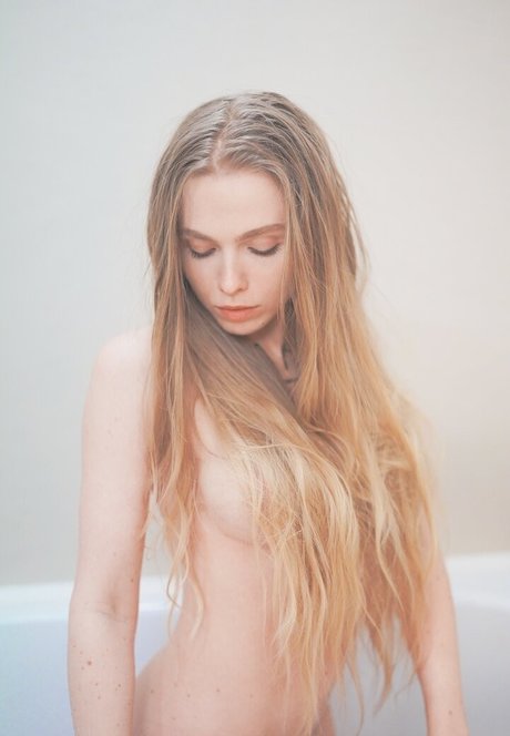 SiriSirililia porn star image