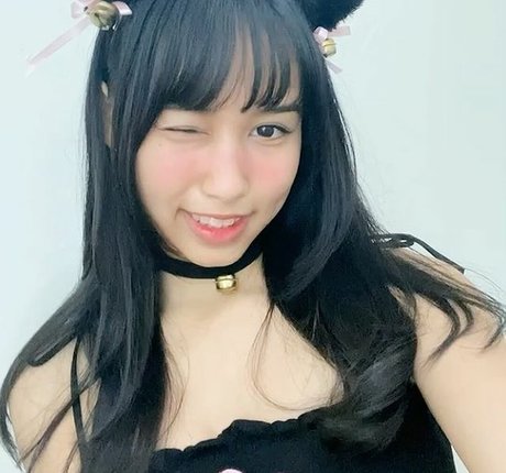 Charla Mouse hot pornstar picture