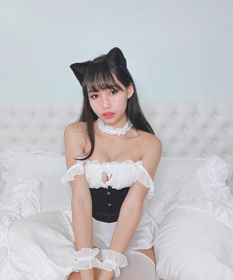 Charla Mouse model free pics