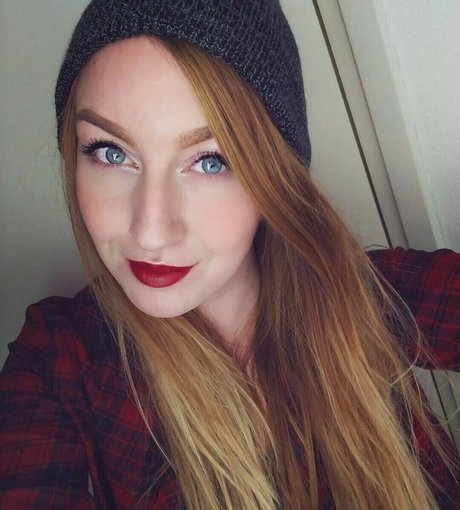 asian blonde onlyfans naked photo