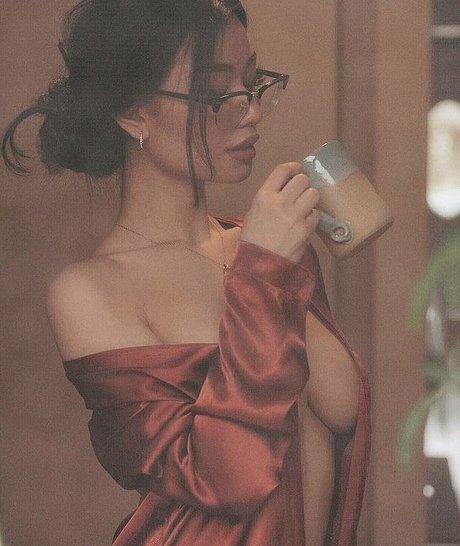 gloves onlyfans art naked gallery