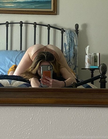 Thefryingdutchman star adult photo