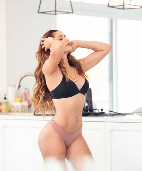 Katherine Galvez star xxx pic