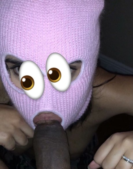 UrFavBrowniez naked pornstar img