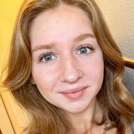 Robynator23 hot model pictures