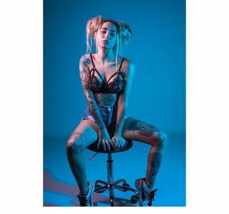 pandatylr model nudes pics