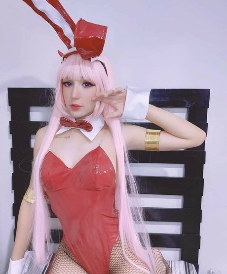 Mia Pon model sexy galleries