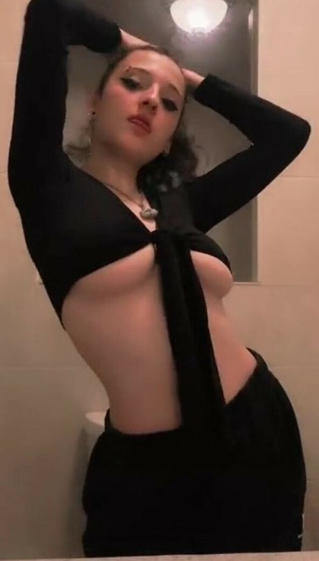 fatripsmyguy pornstar erotic galleries