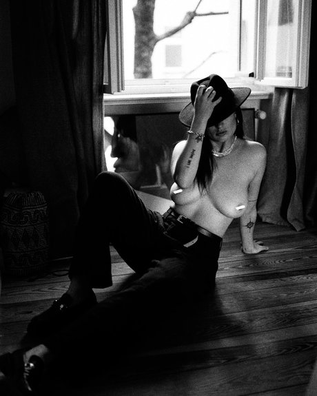 Sophieandjune exclusive star picture