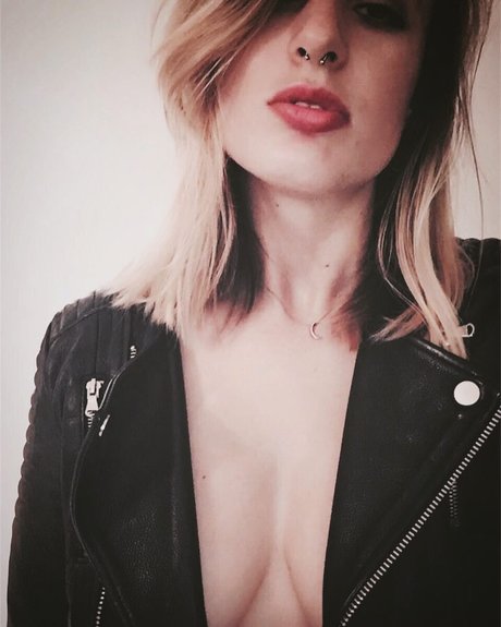 Sophieandjune porn star photos