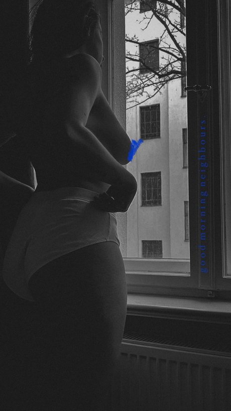 Sophieandjune model best gallery