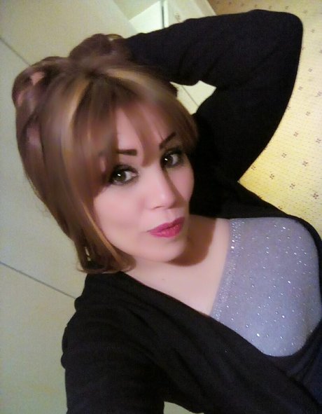 Aida Saad pretty model photos