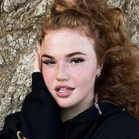 Emily Fowler star pornographic picture