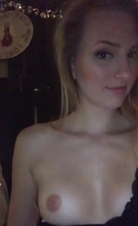 Bailey Hector nudes star pic