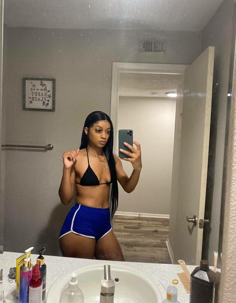 honeyqoldd beautiful star photos