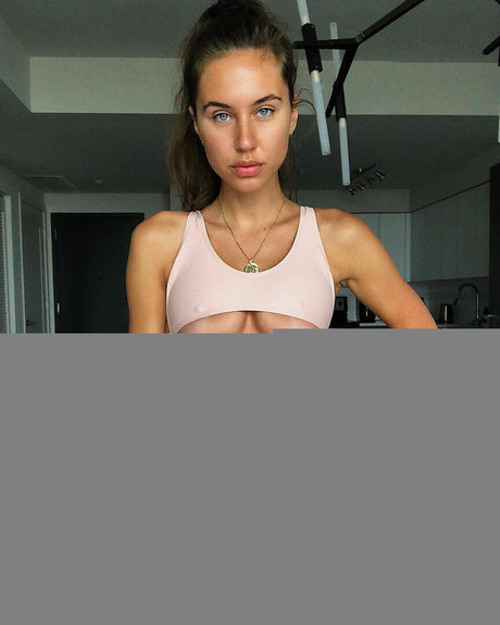 britmanuela beautiful pornstar pic