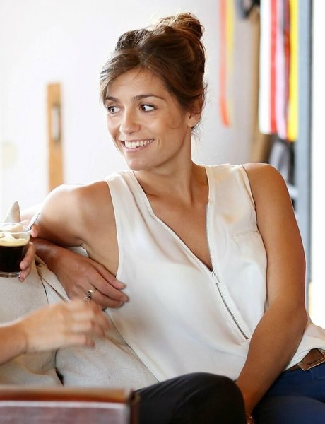 Tania Young hot actress archive