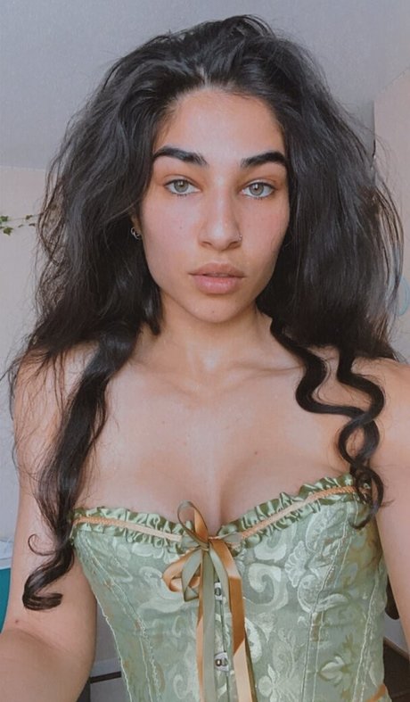 Nylawho model xxx pictures