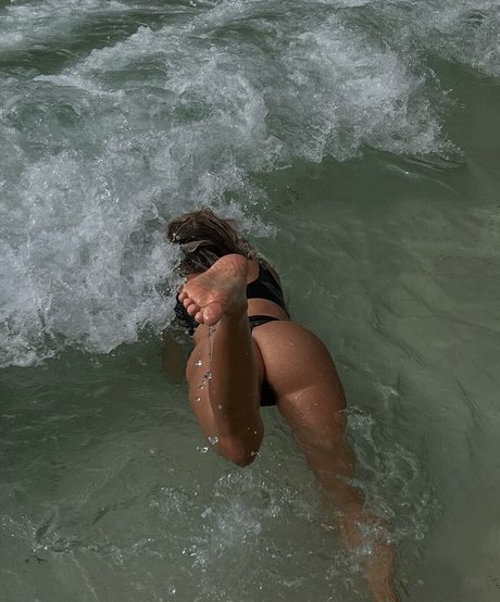 Li bash perfect model gallery