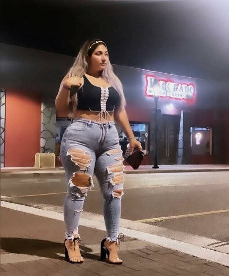 hairy armpits onlyfans nudes image