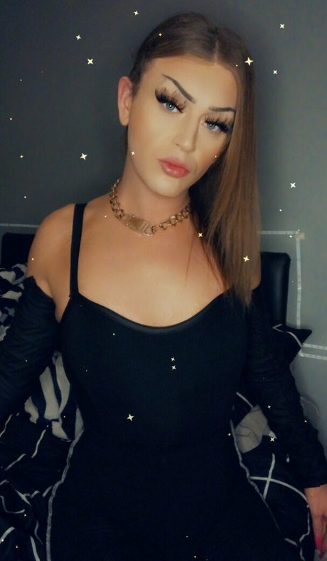 Tscaulayx model free picture