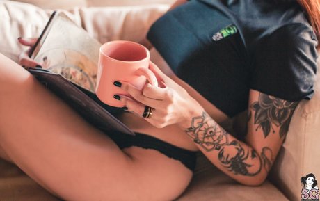 julliamoonk star naked photo