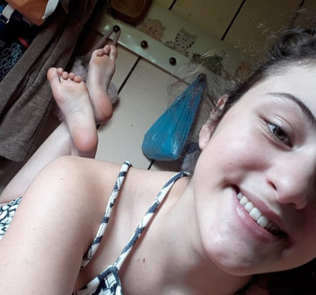Friend s Pretty Feet pornstar pretty images